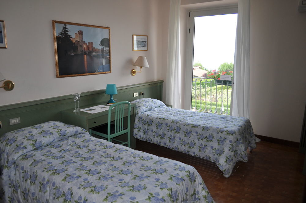 Hotel Oceano Peschiera del Garda Dış mekan fotoğraf