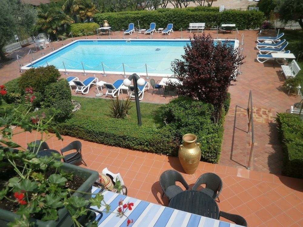 Hotel Oceano Peschiera del Garda Dış mekan fotoğraf