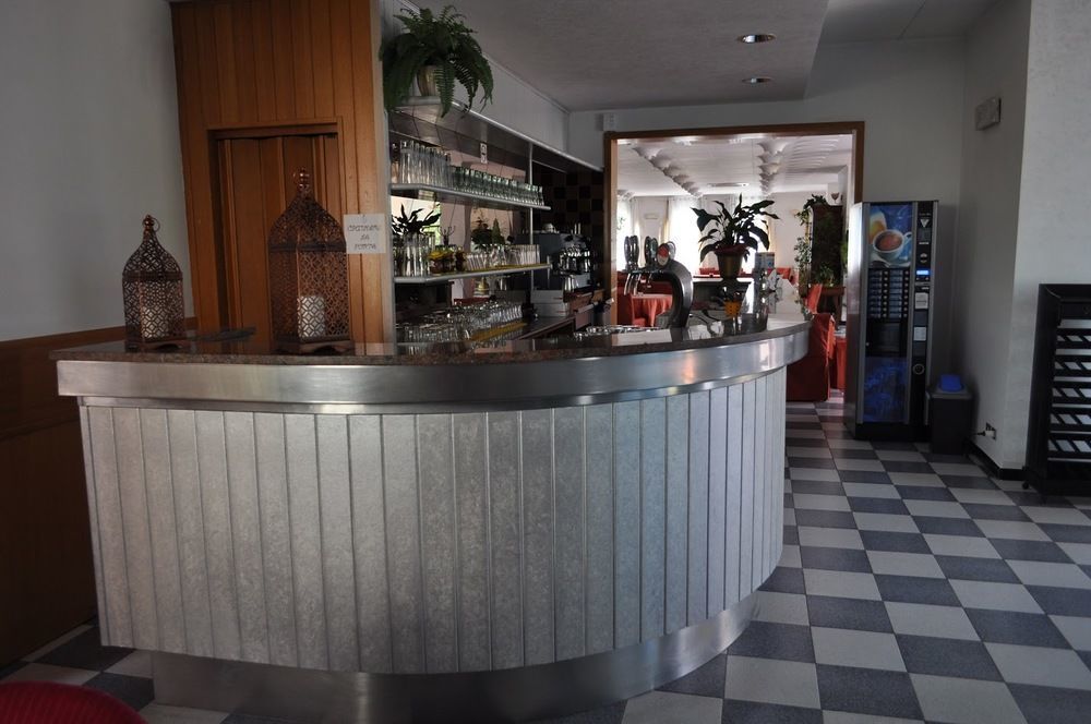 Hotel Oceano Peschiera del Garda Dış mekan fotoğraf