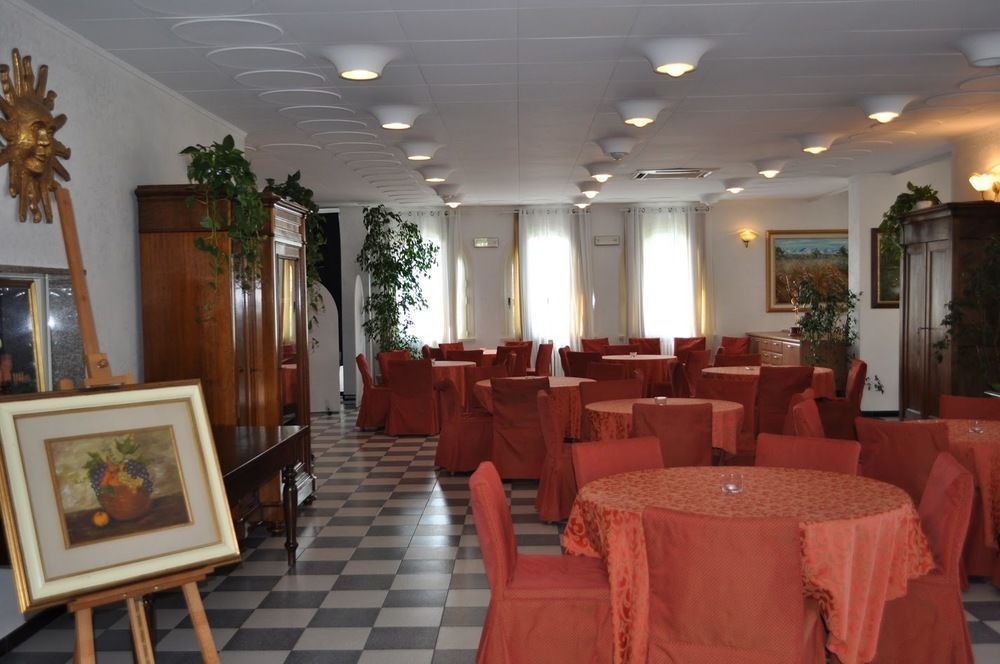 Hotel Oceano Peschiera del Garda Dış mekan fotoğraf