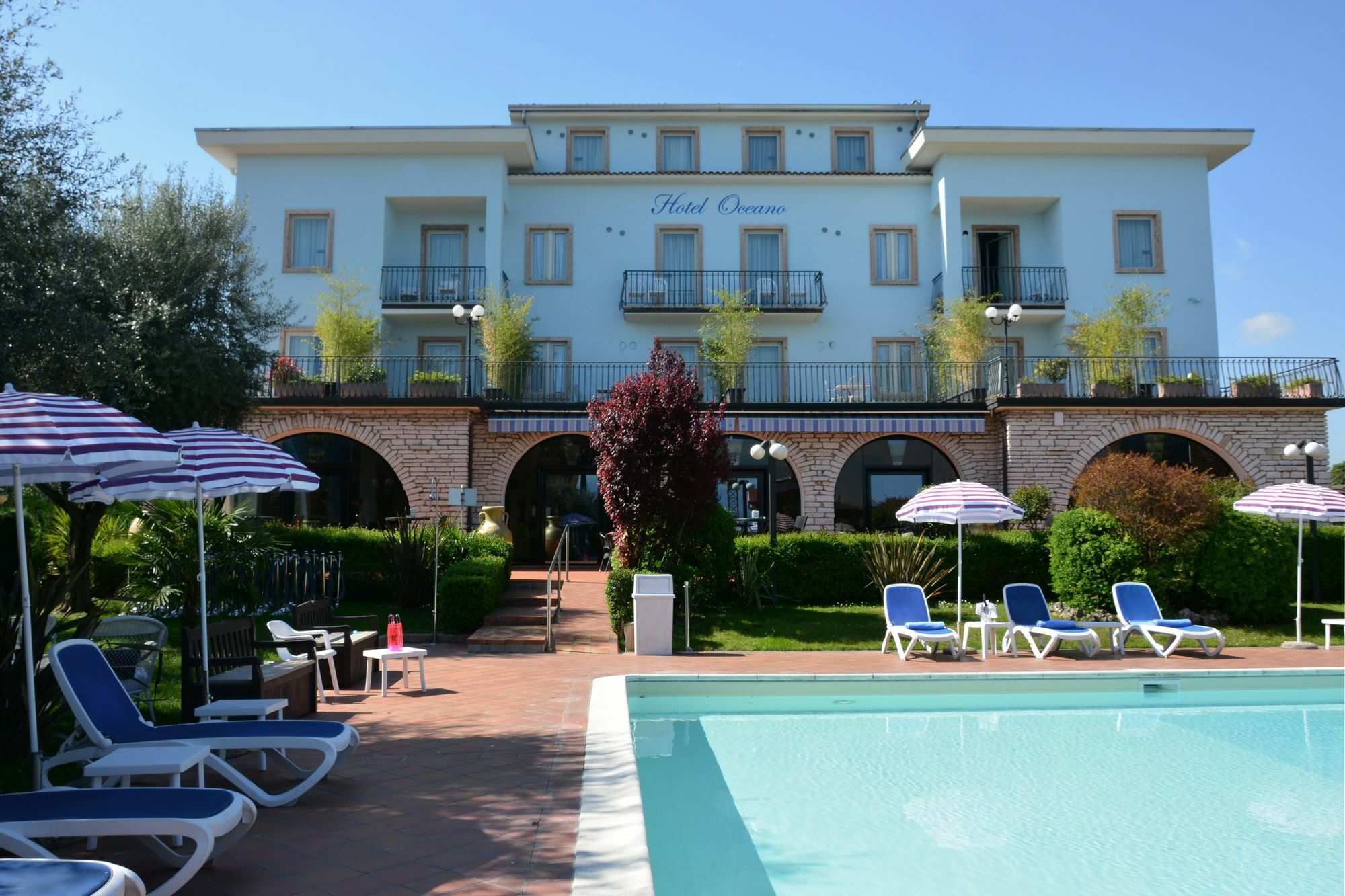 Hotel Oceano Peschiera del Garda Dış mekan fotoğraf